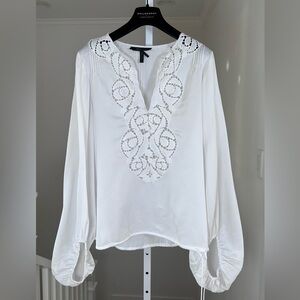 BCBG MaxAzria Poet Sleeve Boho Style White Blouse Size Medium Like New